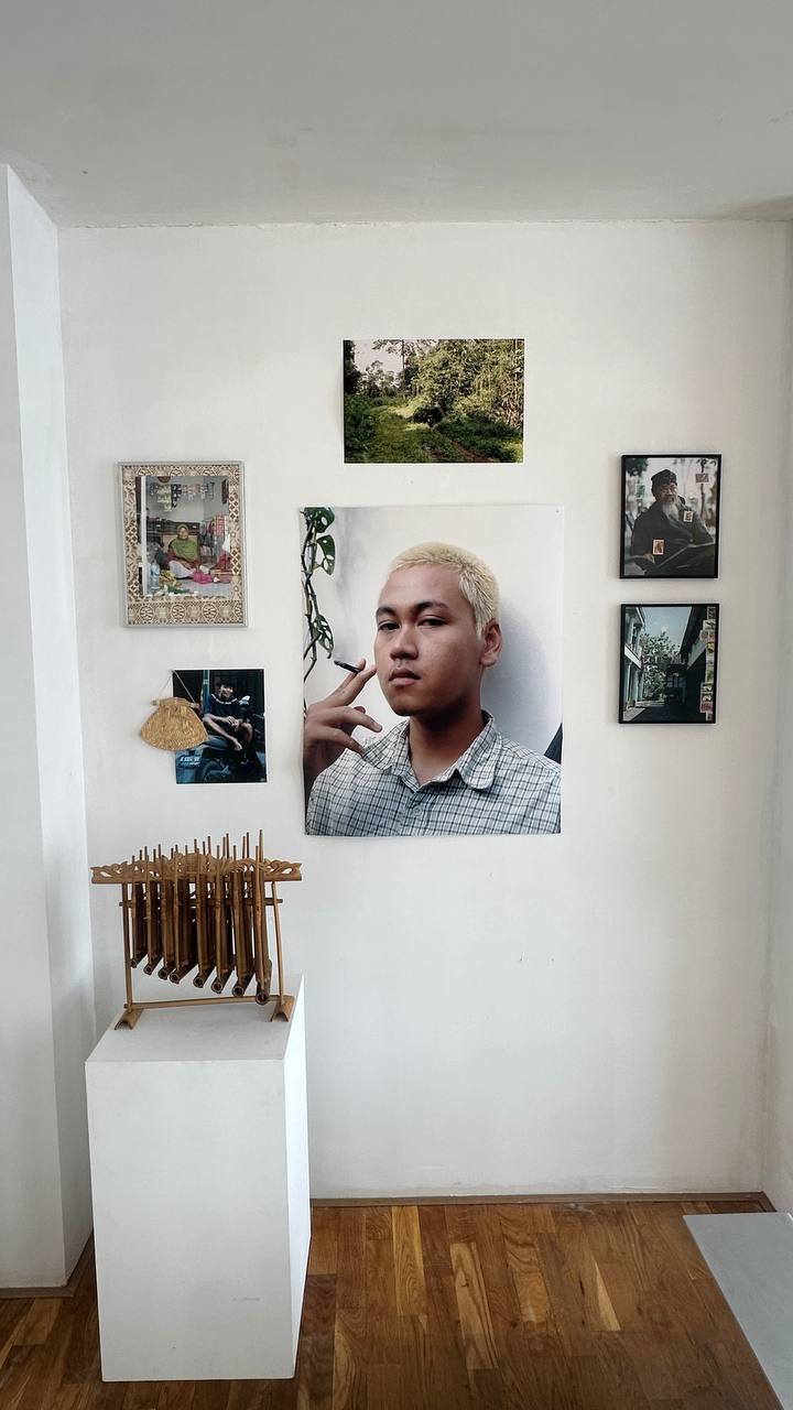 Kinship · Angela Huizer